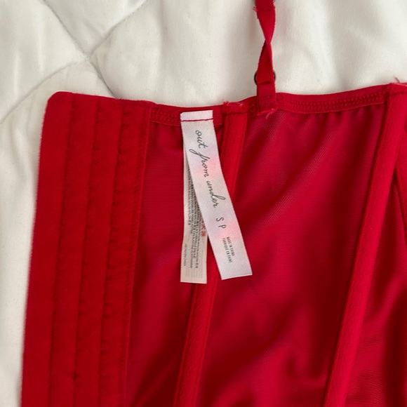 urban outfitters corset - Picture 4 of 4